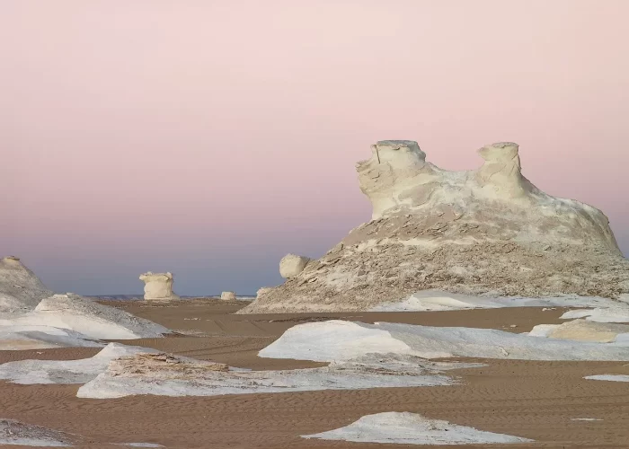 Excursión al Desierto Blanco de Bahariya – Vistas panorámicas del desierto y oasis de Bahariya