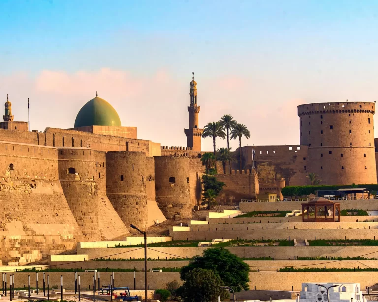 Viaje a Egipto por los Oasis y el Desierto Blanco de Gran Lujo: 10 Días – Ciudadela de Saladino en El Cairo histórico