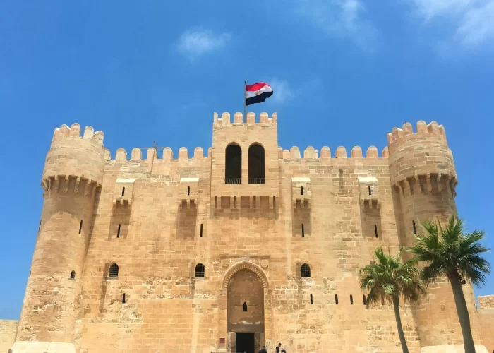 Tour a El Cairo y Alejandría desde Luxor: Ciudadela de Qaitbey, fortaleza histórica en Alejandría