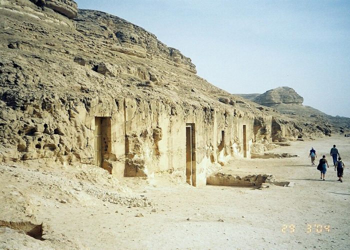 Excursión a Tell El Amarna y Beni Hassan – Entrada a las Tumbas Rupestres de Beni Hassan