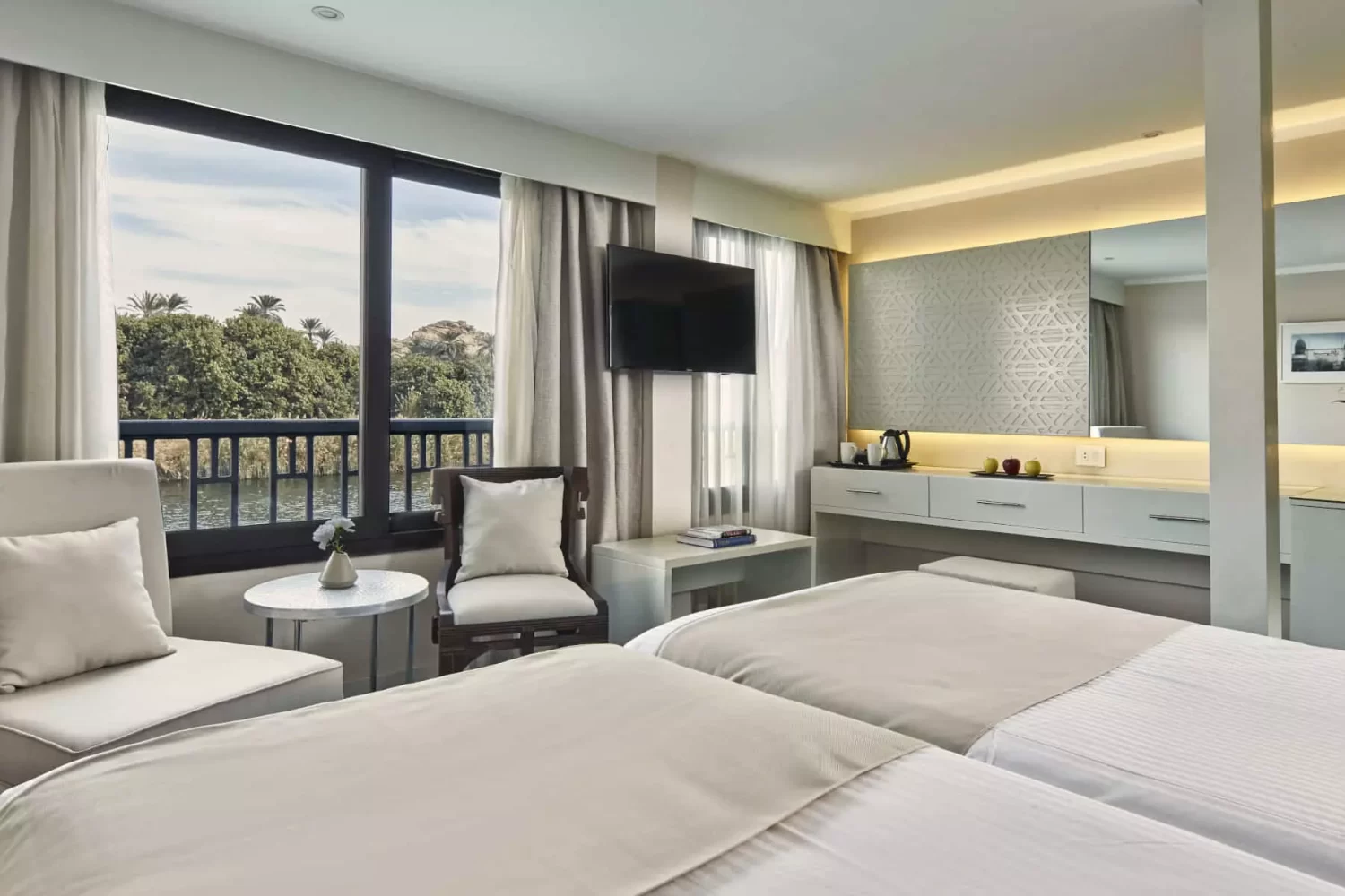 Crucero por el Nilo de Lujo MS Tulip habitación twin con vista al Nilo