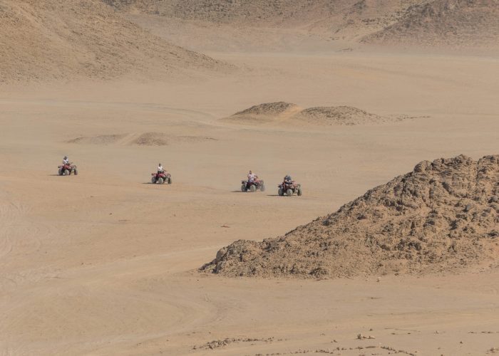 Safari en el Desierto de Makadi Por 1 Día: Paseo en Quad por el Desierto – Aventura y Experiencia Exclusiva