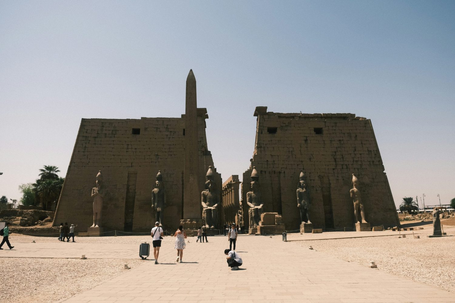 Viaje a Egipto 10 Días: Explora el Templo de Luxor en la Ruta de la Sagrada Familia, historia y cultura faraónica