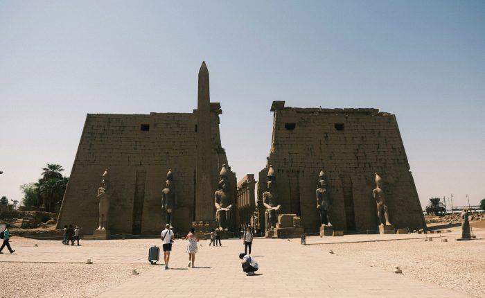 Viaje a Egipto 10 Días: Explora el Templo de Luxor en la Ruta de la Sagrada Familia, historia y cultura faraónica