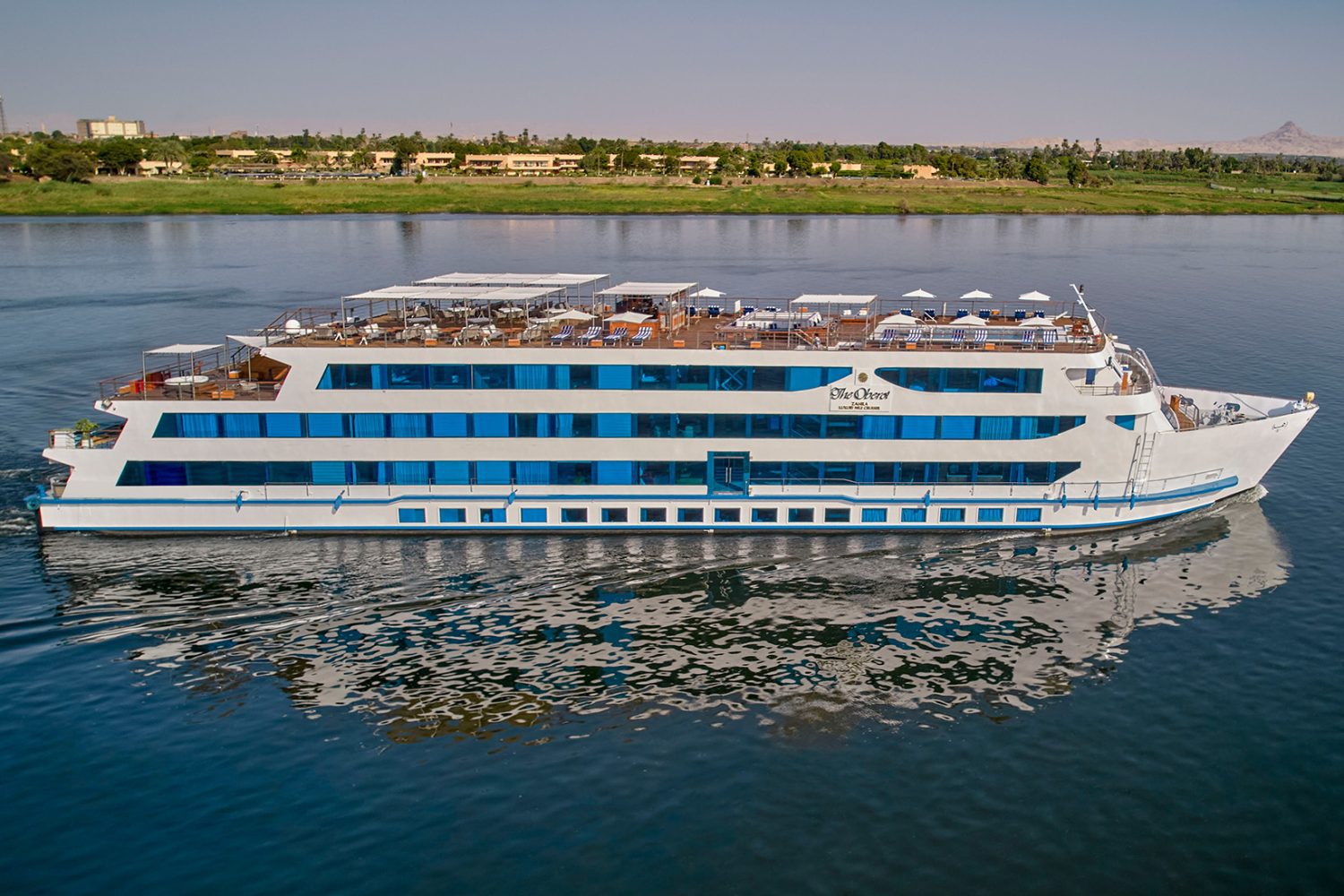 Crucero por el Nilo de Gran Lujo a Bordo del Oberoi Zahra navegando por el Nilo