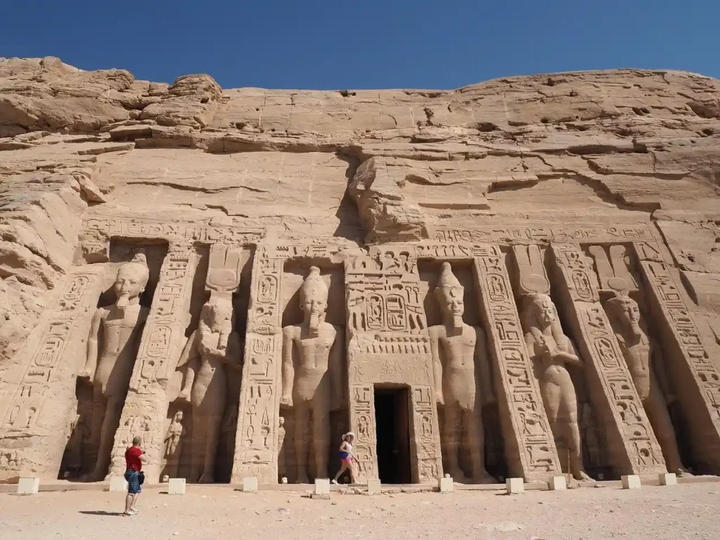 Por qué es famosa Luxor en Egipto